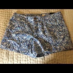 NWT GAP shorts. Size 6